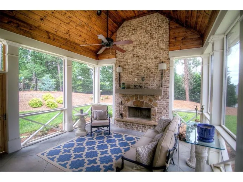 5975 Greenbrier Road, Atlanta, Georgia 30328, 5 Bedrooms Bedrooms, ,5 BathroomsBathrooms,Residential,Sold,5975 Greenbrier Road,5857960