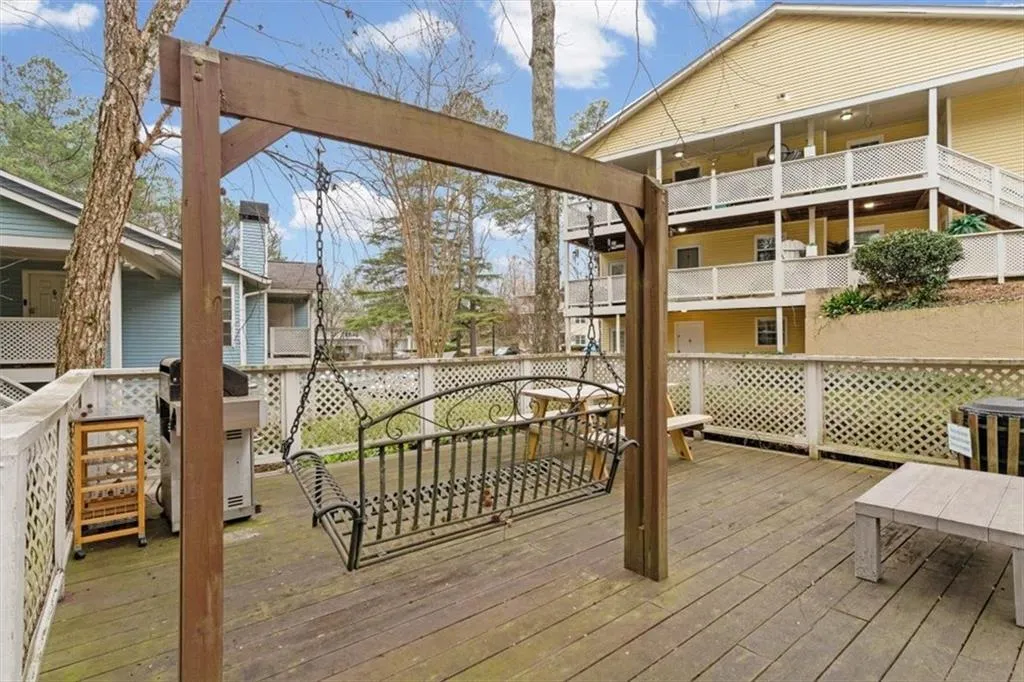 6808 Glenridge Drive Unit D, Atlanta, Georgia 30328, 1 Bedroom Bedrooms, ,1 BathroomBathrooms,Residential,Sold,6808 Glenridge Drive Unit D,7699329
