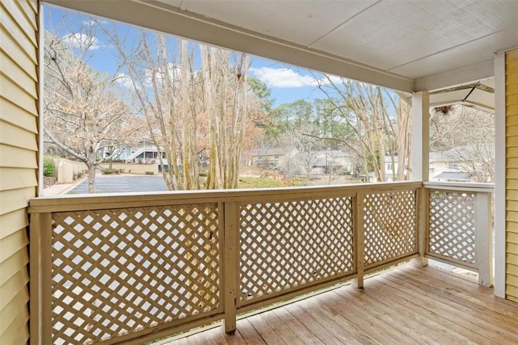 6808 Glenridge Drive Unit D, Atlanta, Georgia 30328, 1 Bedroom Bedrooms, ,1 BathroomBathrooms,Residential,Sold,6808 Glenridge Drive Unit D,7699329