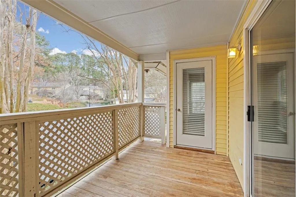 6808 Glenridge Drive Unit D, Atlanta, Georgia 30328, 1 Bedroom Bedrooms, ,1 BathroomBathrooms,Residential,Sold,6808 Glenridge Drive Unit D,7699329