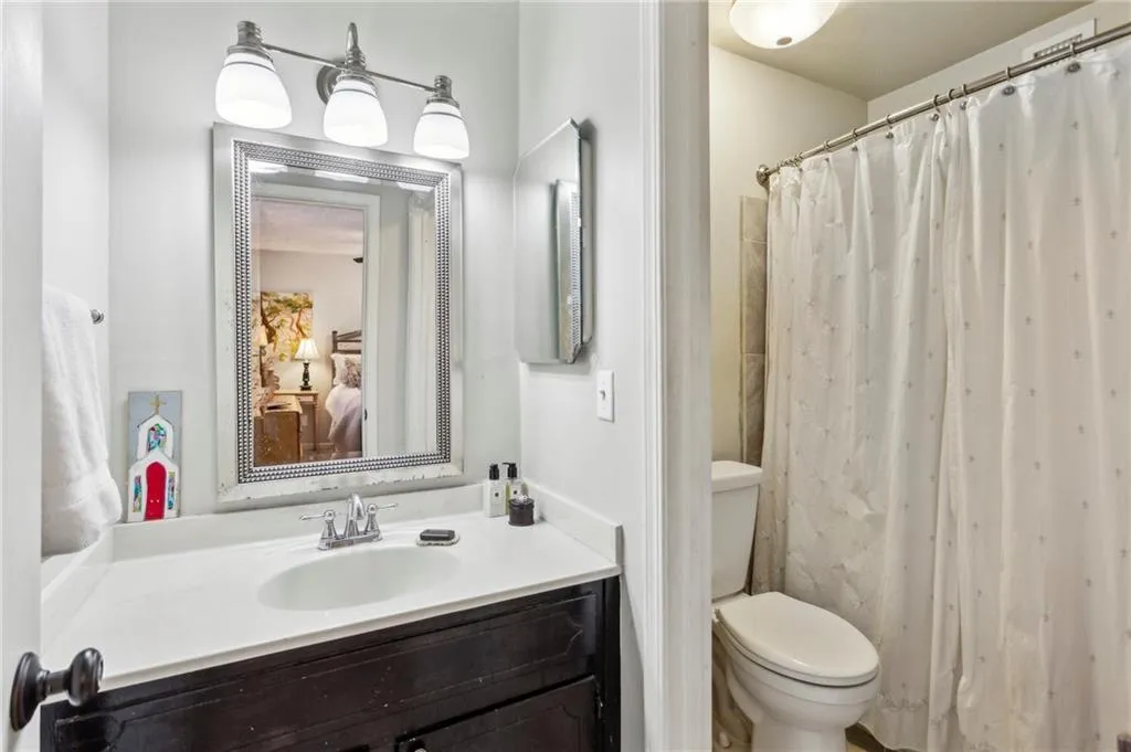 162 Lablanc Way Nw, Atlanta, Georgia 30327, 2 Bedrooms Bedrooms, 0 ,2 BathroomsBathrooms,Residential,For Sale,162 Lablanc Way Nw,7713992