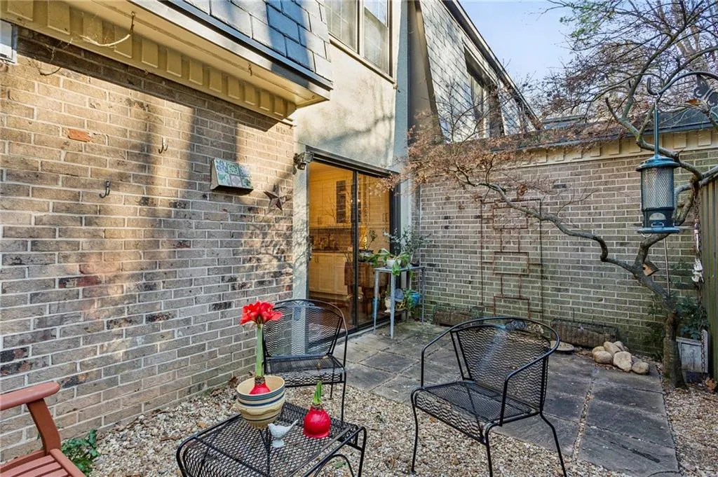 162 Lablanc Way Nw, Atlanta, Georgia 30327, 2 Bedrooms Bedrooms, 0 ,2 BathroomsBathrooms,Residential,For Sale,162 Lablanc Way Nw,7713992