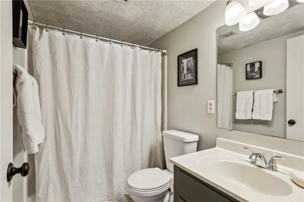 162 Lablanc Way Nw, Atlanta, Georgia 30327, 2 Bedrooms Bedrooms, 0 ,2 BathroomsBathrooms,Residential,For Sale,162 Lablanc Way Nw,7713992