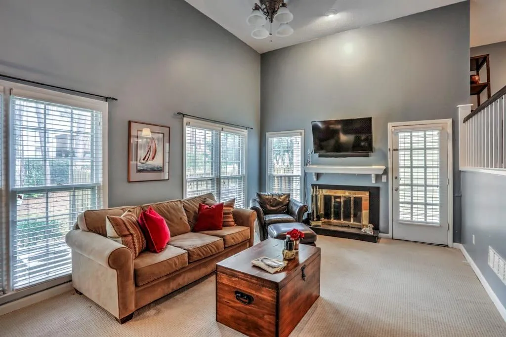 503 Brandywine Circle, Sandy Springs, Georgia 30350, 3 Bedrooms Bedrooms, ,2 BathroomsBathrooms,Residential,Sold,503 Brandywine Circle,6074831