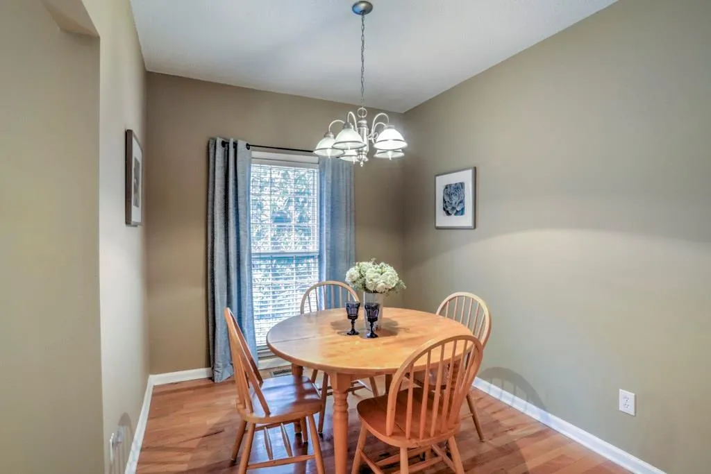 503 Brandywine Circle, Sandy Springs, Georgia 30350, 3 Bedrooms Bedrooms, ,2 BathroomsBathrooms,Residential,Sold,503 Brandywine Circle,6074831