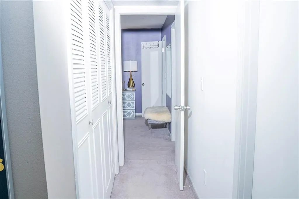 6851 Roswell Road Unit O19, Sandy Springs, Georgia 30328, 2 Bedrooms Bedrooms, ,2 BathroomsBathrooms,Residential,Sold,6851 Roswell Road Unit O19,6915028