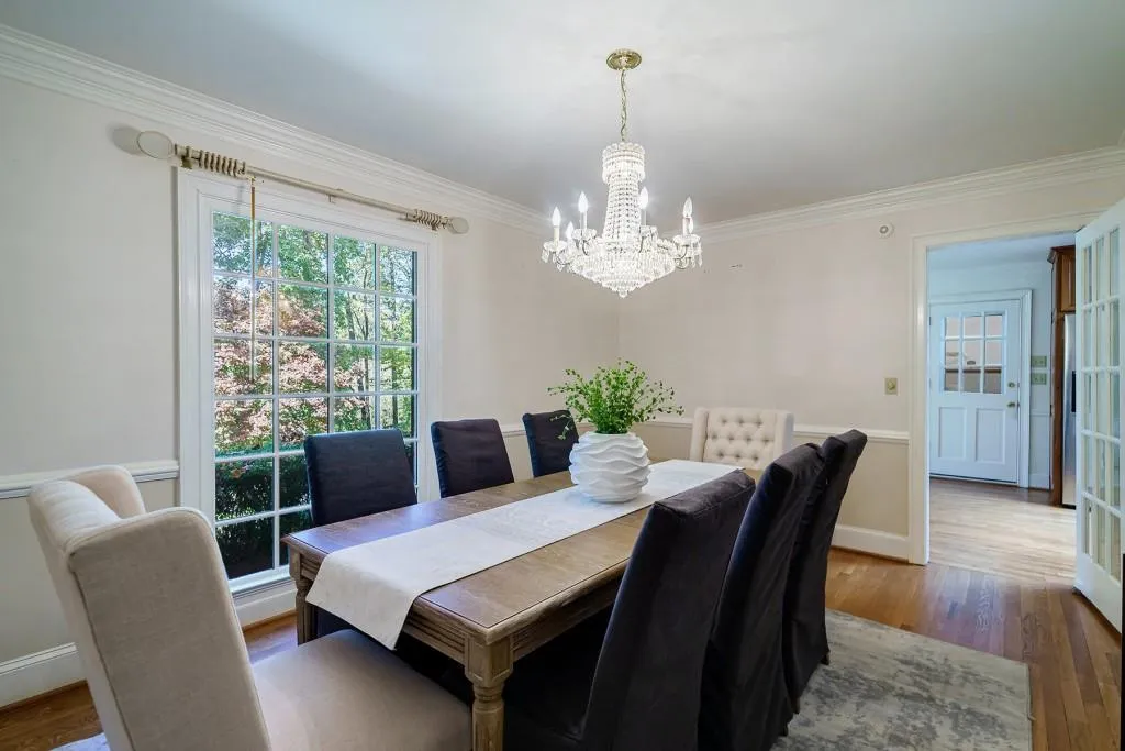 310 River Valley Road, Atlanta, Georgia 30328, 5 Bedrooms Bedrooms, ,5 BathroomsBathrooms,Residential,Sold,310 River Valley Road,7107044