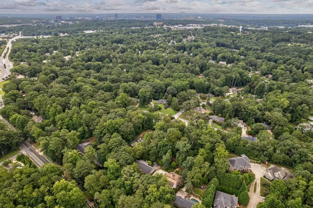 310 River Valley Road, Atlanta, Georgia 30328, 5 Bedrooms Bedrooms, ,5 BathroomsBathrooms,Residential,Sold,310 River Valley Road,7107044