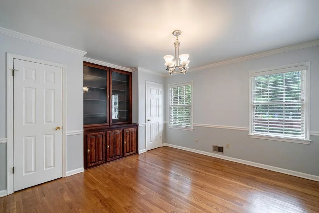 310 River Valley Road, Atlanta, Georgia 30328, 5 Bedrooms Bedrooms, ,5 BathroomsBathrooms,Residential,Sold,310 River Valley Road,7107044