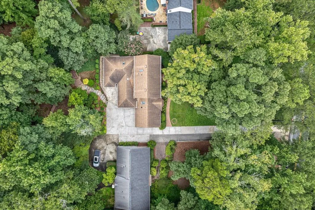 310 River Valley Road, Atlanta, Georgia 30328, 5 Bedrooms Bedrooms, ,5 BathroomsBathrooms,Residential,Sold,310 River Valley Road,7107044