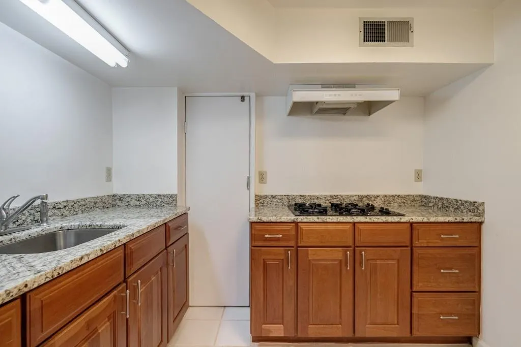 310 River Valley Road, Atlanta, Georgia 30328, 5 Bedrooms Bedrooms, ,5 BathroomsBathrooms,Residential,Sold,310 River Valley Road,7107044