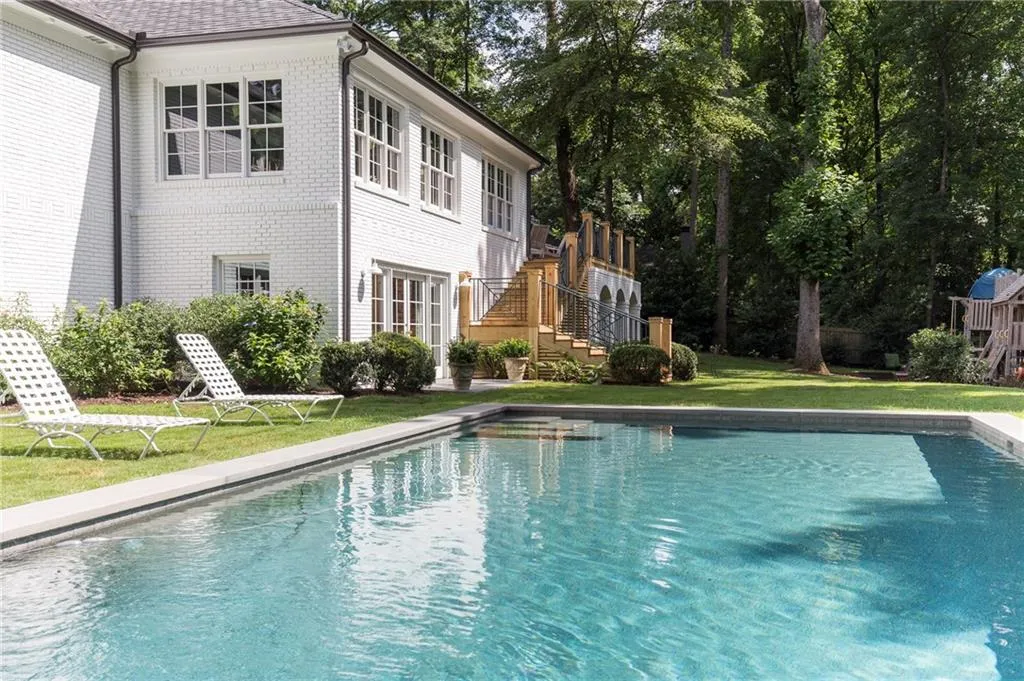 3612 Castlegate Drive, Atlanta, Georgia 30327, 6 Bedrooms Bedrooms, ,7 BathroomsBathrooms,Residential,Sold,3612 Castlegate Drive,5939213