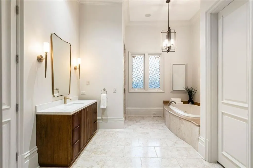 4076 Glen Devon Drive Nw, Atlanta, Georgia 30327, 7 Bedrooms Bedrooms, 0 ,9 BathroomsBathrooms,Residential,For Sale,4076 Glen Devon Drive Nw,7699409