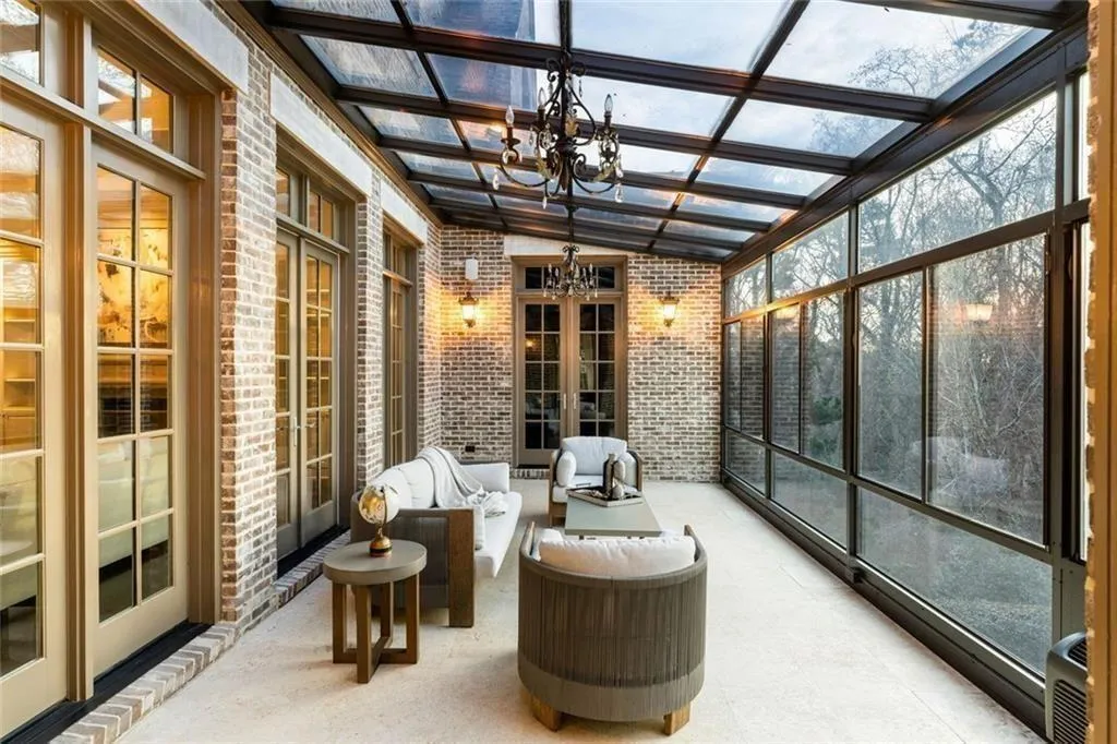 4076 Glen Devon Drive Nw, Atlanta, Georgia 30327, 7 Bedrooms Bedrooms, 0 ,9 BathroomsBathrooms,Residential,For Sale,4076 Glen Devon Drive Nw,7699409