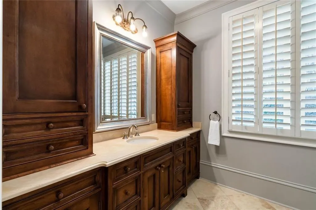 4076 Glen Devon Drive Nw, Atlanta, Georgia 30327, 7 Bedrooms Bedrooms, 0 ,9 BathroomsBathrooms,Residential,For Sale,4076 Glen Devon Drive Nw,7699409