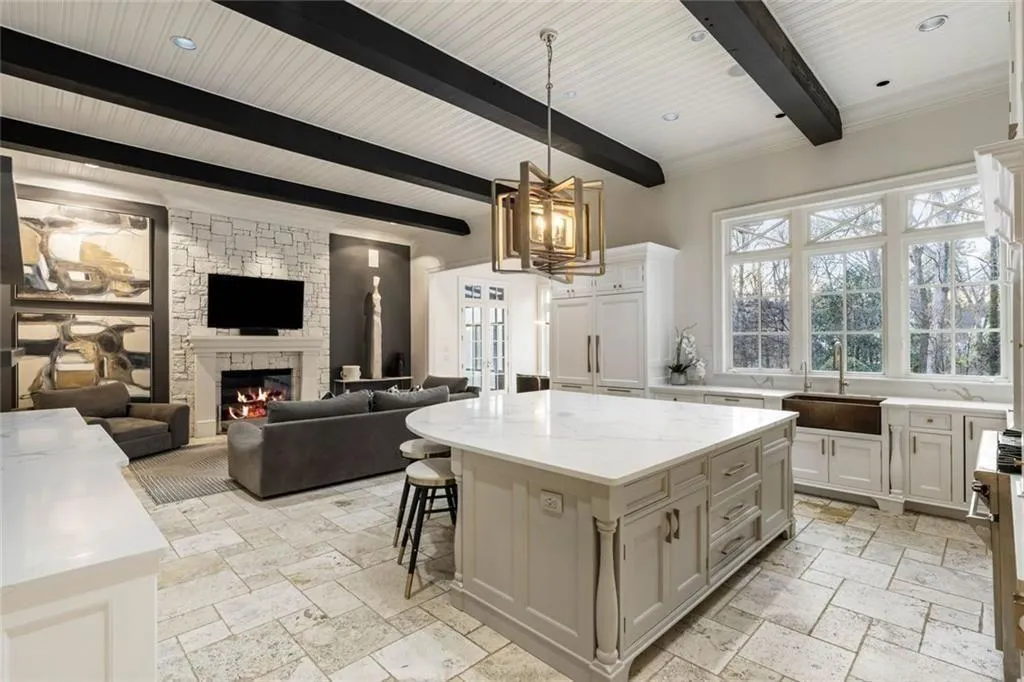 4076 Glen Devon Drive Nw, Atlanta, Georgia 30327, 7 Bedrooms Bedrooms, 0 ,9 BathroomsBathrooms,Residential,For Sale,4076 Glen Devon Drive Nw,7699409