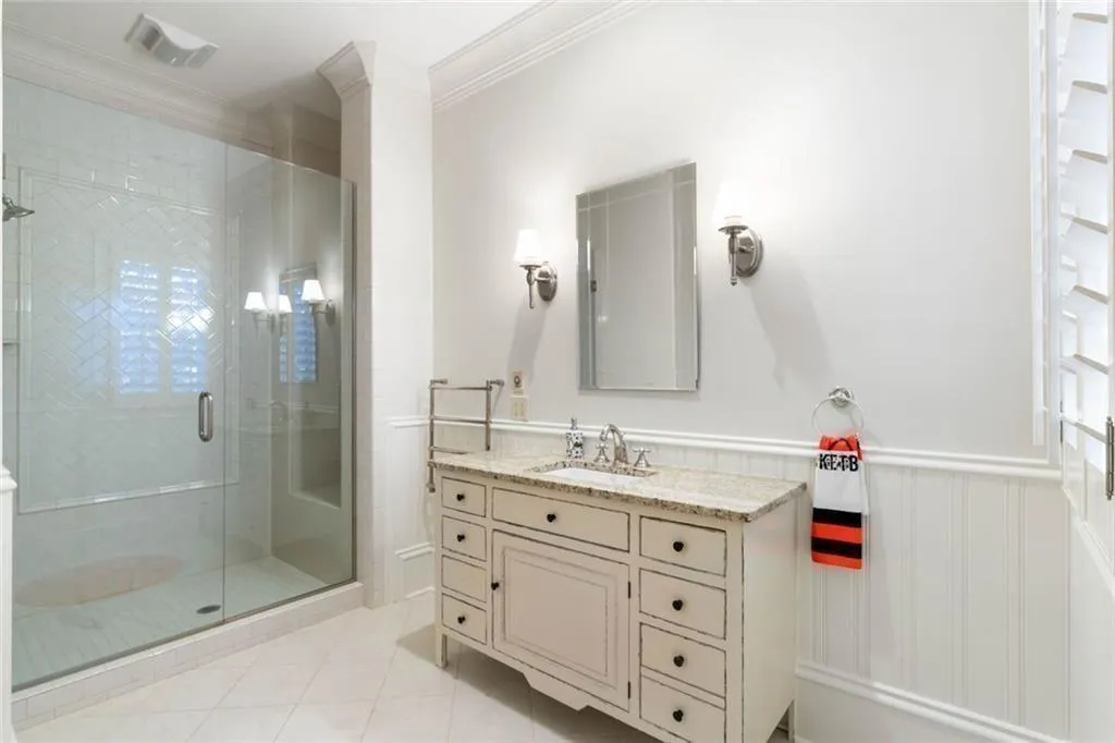 4076 Glen Devon Drive Nw, Atlanta, Georgia 30327, 7 Bedrooms Bedrooms, 0 ,9 BathroomsBathrooms,Residential,For Sale,4076 Glen Devon Drive Nw,7699409