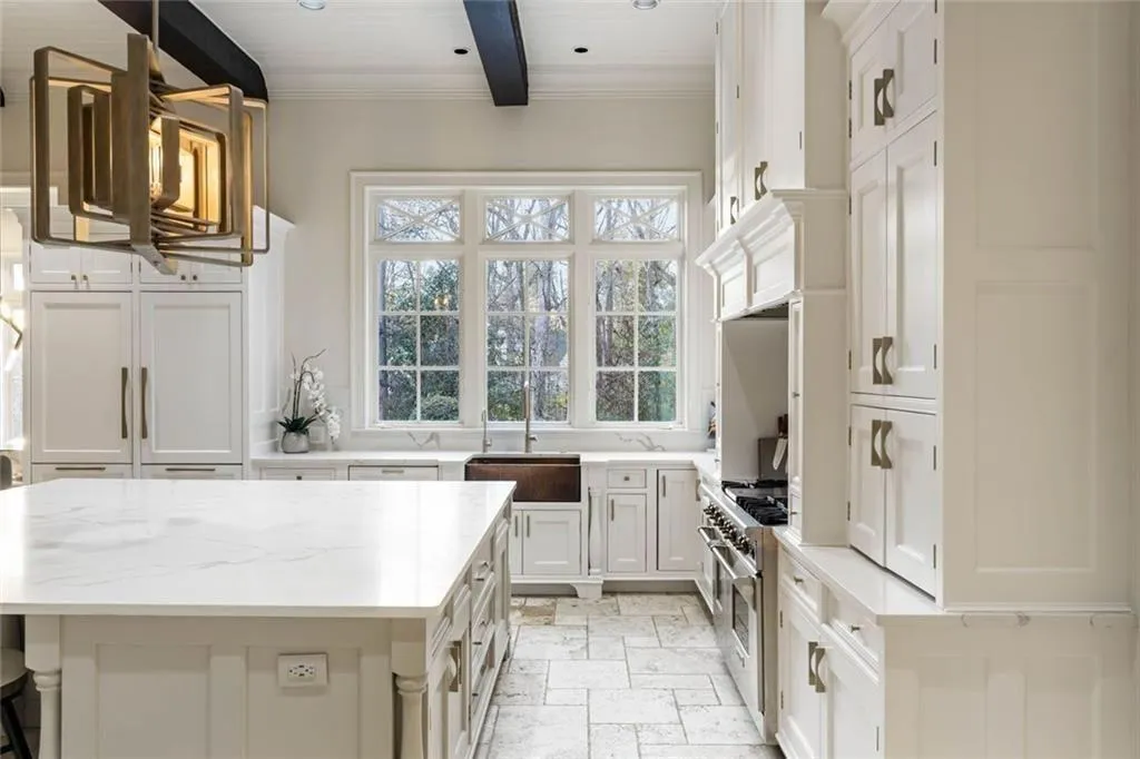 4076 Glen Devon Drive Nw, Atlanta, Georgia 30327, 7 Bedrooms Bedrooms, 0 ,9 BathroomsBathrooms,Residential,For Sale,4076 Glen Devon Drive Nw,7699409