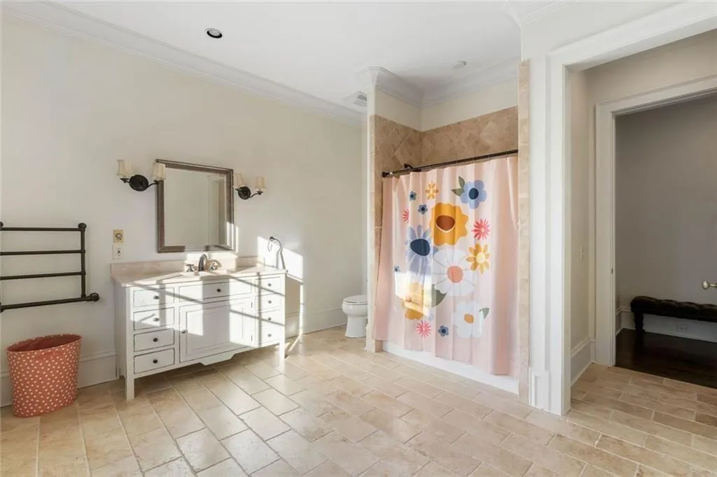 4076 Glen Devon Drive Nw, Atlanta, Georgia 30327, 7 Bedrooms Bedrooms, 0 ,9 BathroomsBathrooms,Residential,For Sale,4076 Glen Devon Drive Nw,7699409