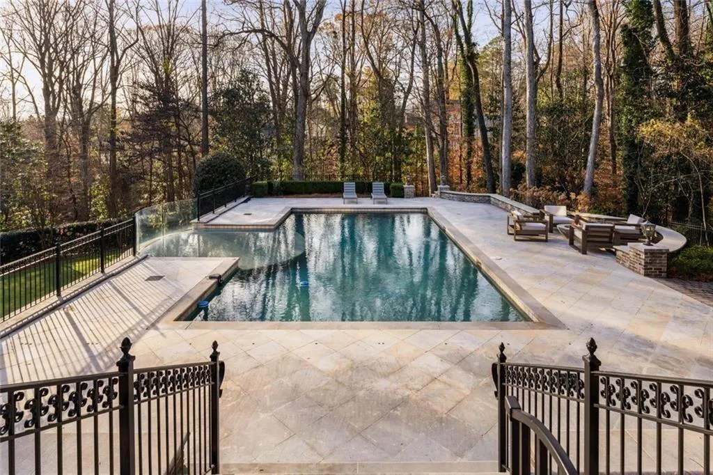4076 Glen Devon Drive Nw, Atlanta, Georgia 30327, 7 Bedrooms Bedrooms, 0 ,9 BathroomsBathrooms,Residential,For Sale,4076 Glen Devon Drive Nw,7699409