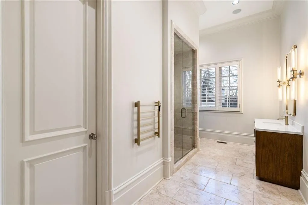 4076 Glen Devon Drive Nw, Atlanta, Georgia 30327, 7 Bedrooms Bedrooms, 0 ,9 BathroomsBathrooms,Residential,For Sale,4076 Glen Devon Drive Nw,7699409