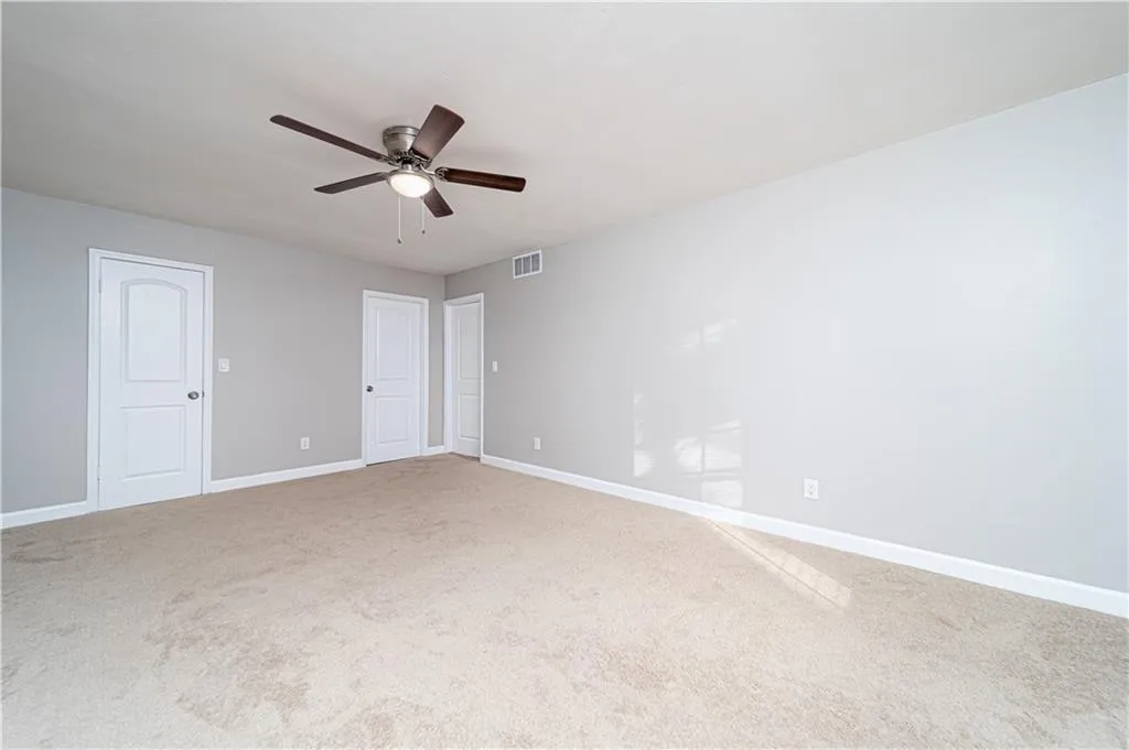 6851 Roswell Road Unit I18, Sandy Springs, Georgia 30328, 3 Bedrooms Bedrooms, ,2 BathroomsBathrooms,Residential,Sold,6851 Roswell Road Unit I18,6664688