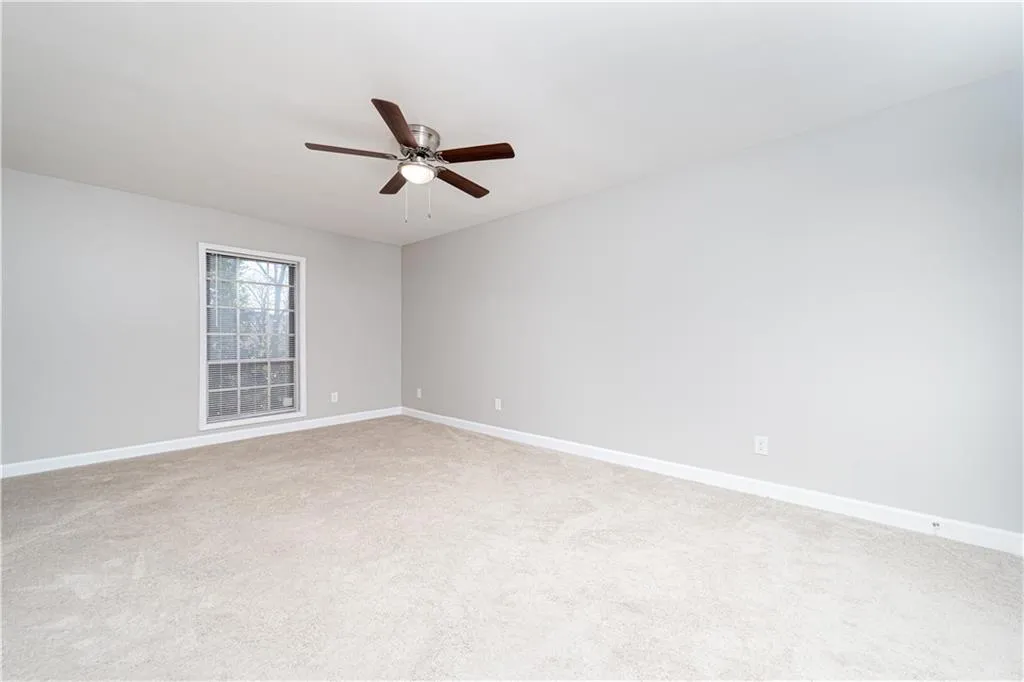 6851 Roswell Road Unit I18, Sandy Springs, Georgia 30328, 3 Bedrooms Bedrooms, ,2 BathroomsBathrooms,Residential,Sold,6851 Roswell Road Unit I18,6664688
