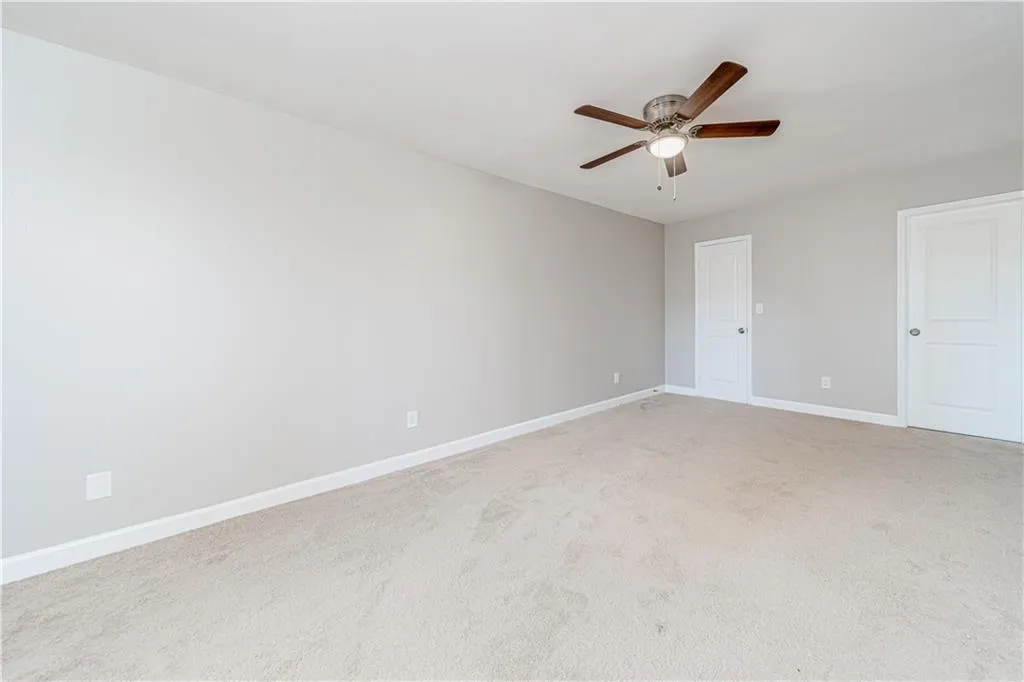 6851 Roswell Road Unit I18, Sandy Springs, Georgia 30328, 3 Bedrooms Bedrooms, ,2 BathroomsBathrooms,Residential,Sold,6851 Roswell Road Unit I18,6664688