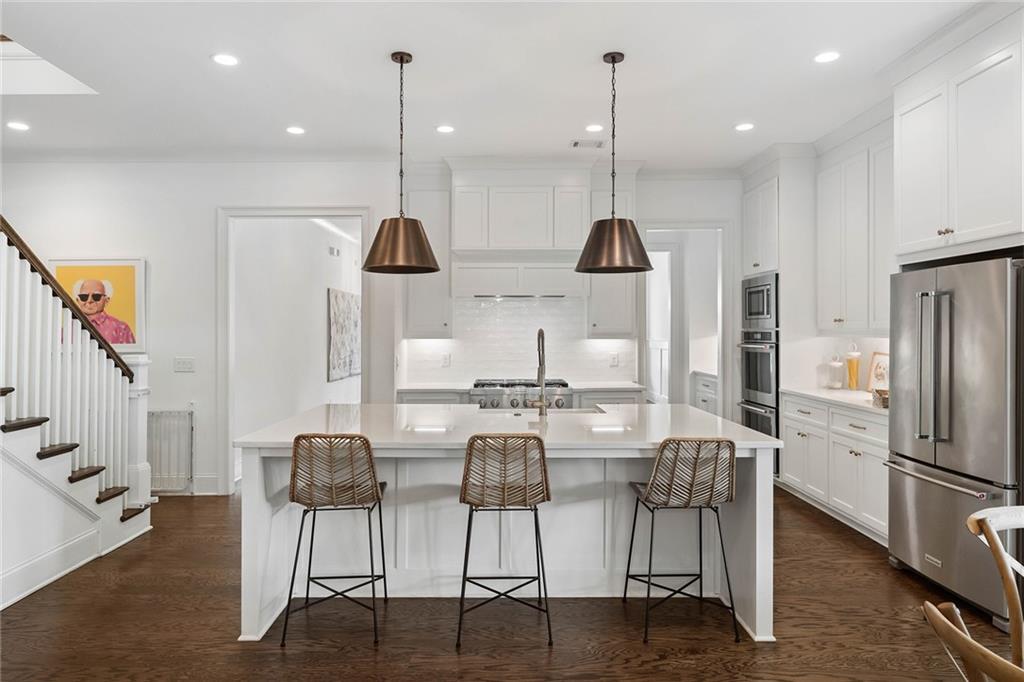 287 Green Hill Road, Atlanta, Georgia 30342, 5 Bedrooms Bedrooms, ,4 BathroomsBathrooms,Residential,Sold,287 Green Hill Road,7337028