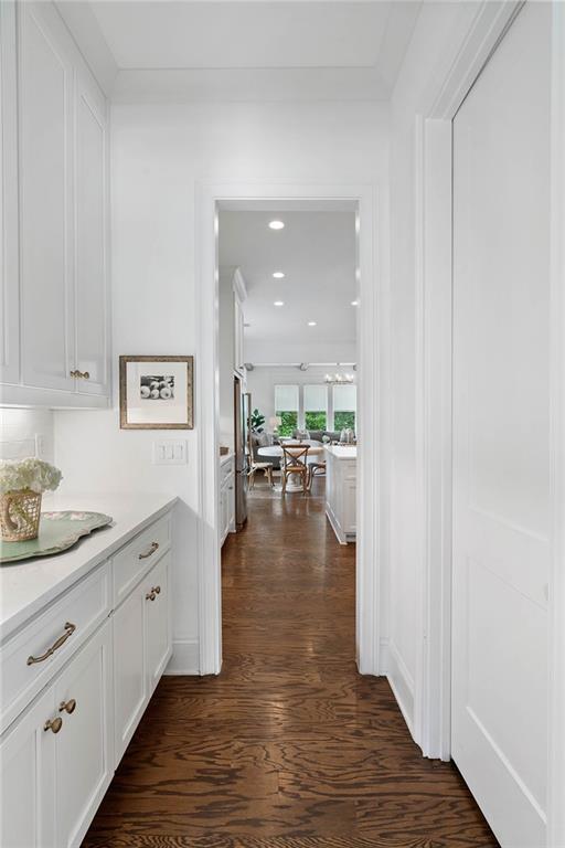 287 Green Hill Road, Atlanta, Georgia 30342, 5 Bedrooms Bedrooms, ,4 BathroomsBathrooms,Residential,Sold,287 Green Hill Road,7337028