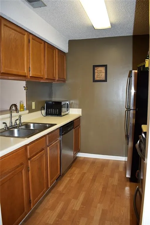 510 Barrington Hills Drive Unit 510, Atlanta, Georgia 30350, 2 Bedrooms Bedrooms, ,2 BathroomsBathrooms,Residential,Sold,510 Barrington Hills Drive Unit 510,5966222