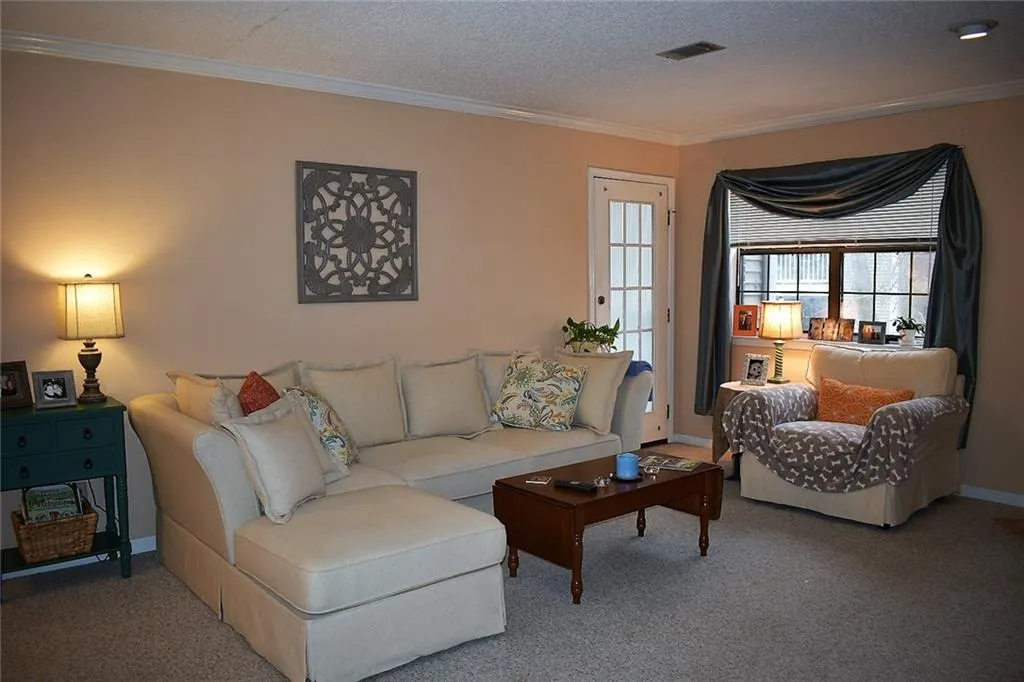 510 Barrington Hills Drive Unit 510, Atlanta, Georgia 30350, 2 Bedrooms Bedrooms, ,2 BathroomsBathrooms,Residential,Sold,510 Barrington Hills Drive Unit 510,5966222