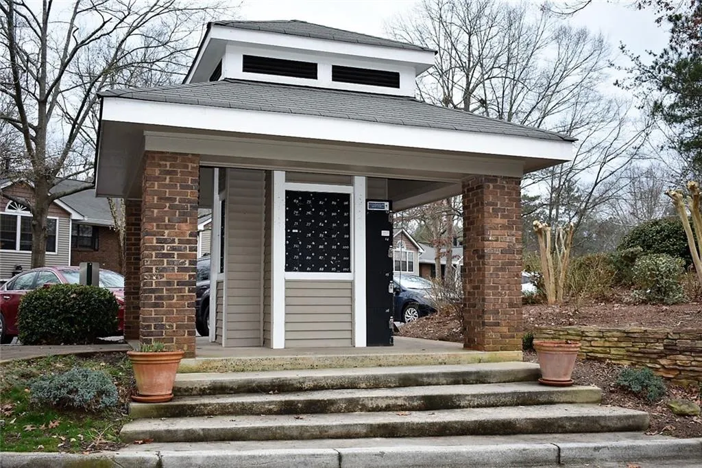 510 Barrington Hills Drive Unit 510, Atlanta, Georgia 30350, 2 Bedrooms Bedrooms, ,2 BathroomsBathrooms,Residential,Sold,510 Barrington Hills Drive Unit 510,5966222