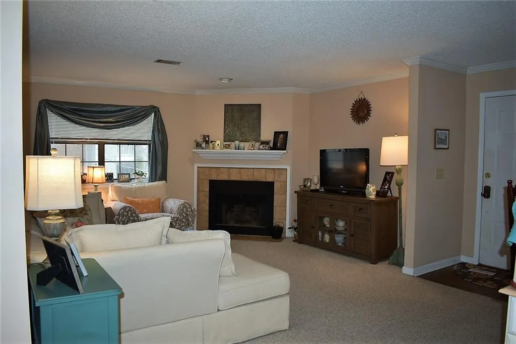 510 Barrington Hills Drive Unit 510, Atlanta, Georgia 30350, 2 Bedrooms Bedrooms, ,2 BathroomsBathrooms,Residential,Sold,510 Barrington Hills Drive Unit 510,5966222