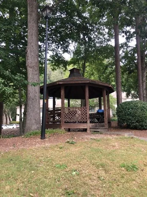 2515 Huntingdon Chase, Sandy Springs, Georgia 30350, 2 Bedrooms Bedrooms, ,2 BathroomsBathrooms,Residential,Sold,2515 Huntingdon Chase,6952558