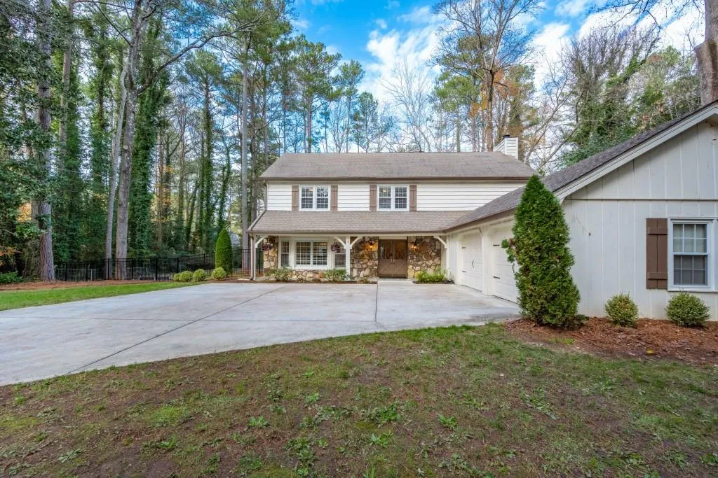 510 Dalrymple Road, Sandy Springs, Georgia 30328, 4 Bedrooms Bedrooms, ,2 BathroomsBathrooms,Residential,Sold,510 Dalrymple Road,7151642