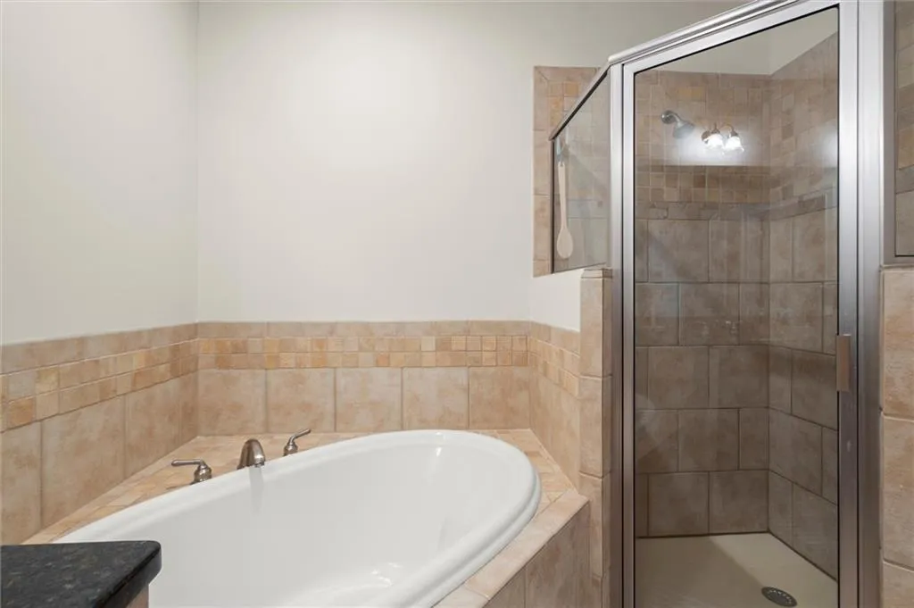 3708 Ashford Creek Hill Ne Unit 3708, Atlanta, Georgia 30319, 1 Bedroom Bedrooms, ,1 BathroomBathrooms,Residential,For Sale,3708 Ashford Creek Hill Ne Unit 3708,7569739