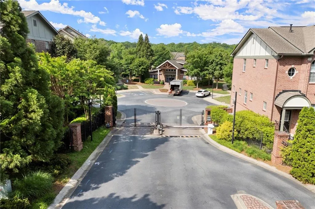 3708 Ashford Creek Hill Ne Unit 3708, Atlanta, Georgia 30319, 1 Bedroom Bedrooms, ,1 BathroomBathrooms,Residential,For Sale,3708 Ashford Creek Hill Ne Unit 3708,7569739
