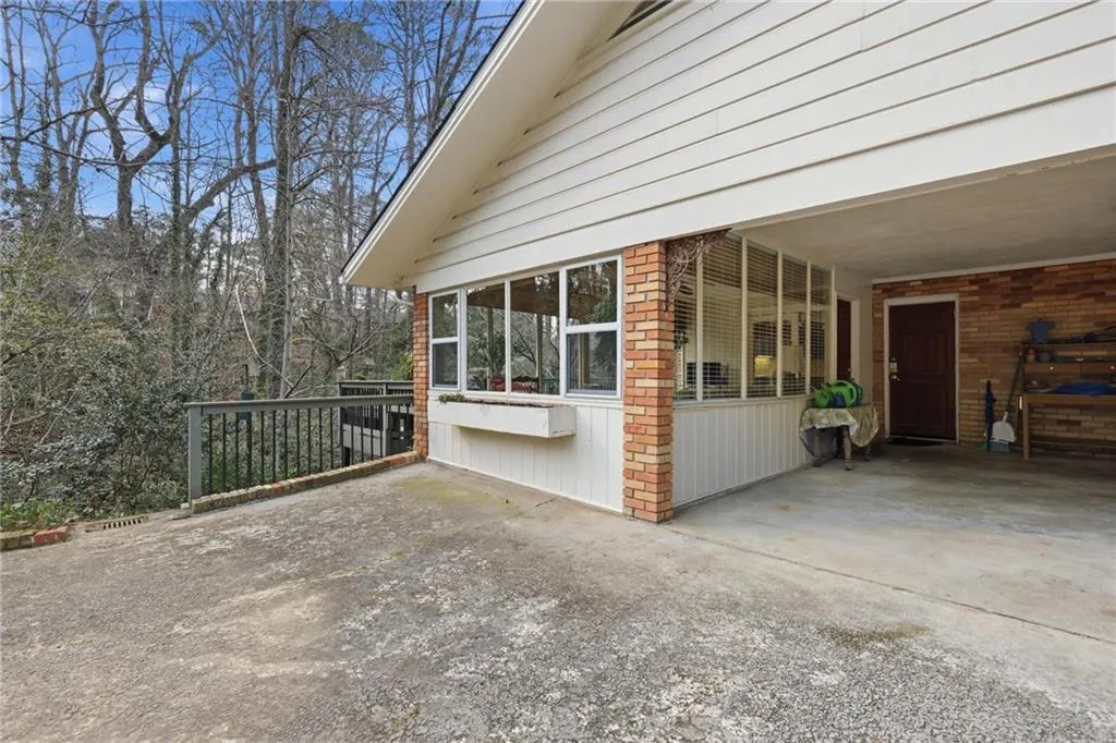 6900 Castleton Drive Nw, Atlanta, Georgia 30328, 3 Bedrooms Bedrooms, ,2 BathroomsBathrooms,Residential,For Sale,6900 Castleton Drive Nw,7728218