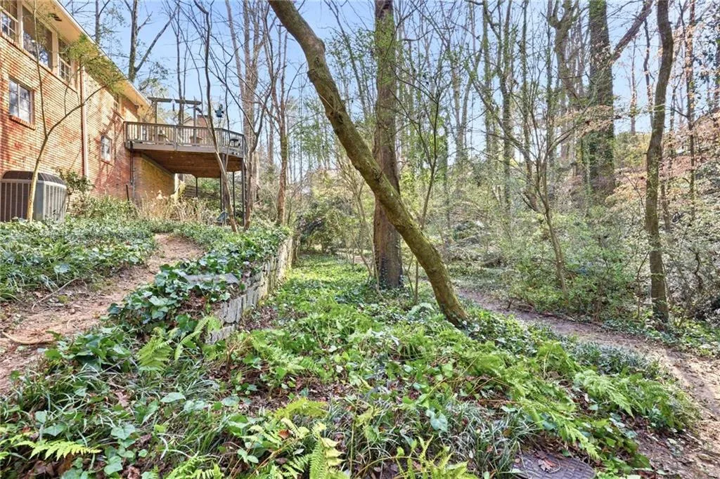 6900 Castleton Drive Nw, Atlanta, Georgia 30328, 3 Bedrooms Bedrooms, ,2 BathroomsBathrooms,Residential,For Sale,6900 Castleton Drive Nw,7728218