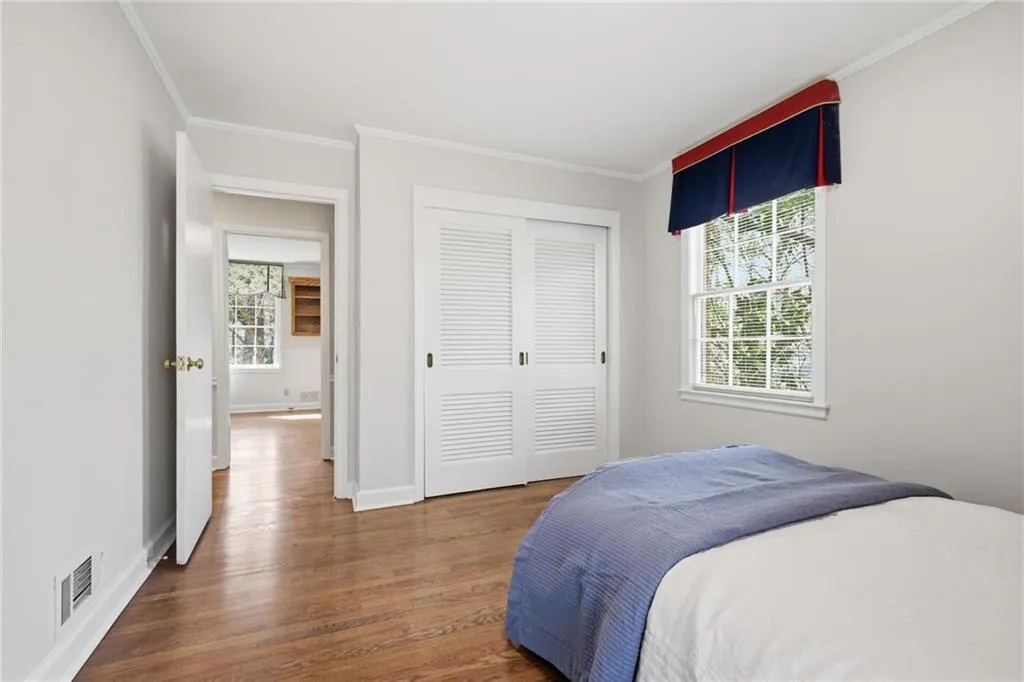 6900 Castleton Drive Nw, Atlanta, Georgia 30328, 3 Bedrooms Bedrooms, ,2 BathroomsBathrooms,Residential,For Sale,6900 Castleton Drive Nw,7728218
