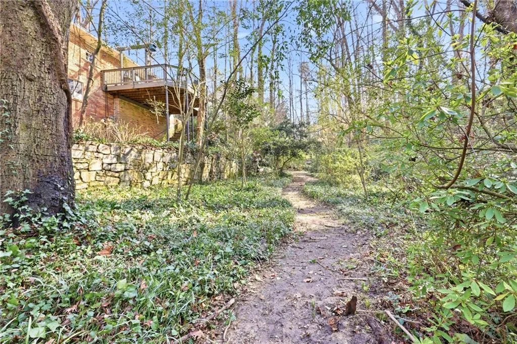 6900 Castleton Drive Nw, Atlanta, Georgia 30328, 3 Bedrooms Bedrooms, ,2 BathroomsBathrooms,Residential,For Sale,6900 Castleton Drive Nw,7728218