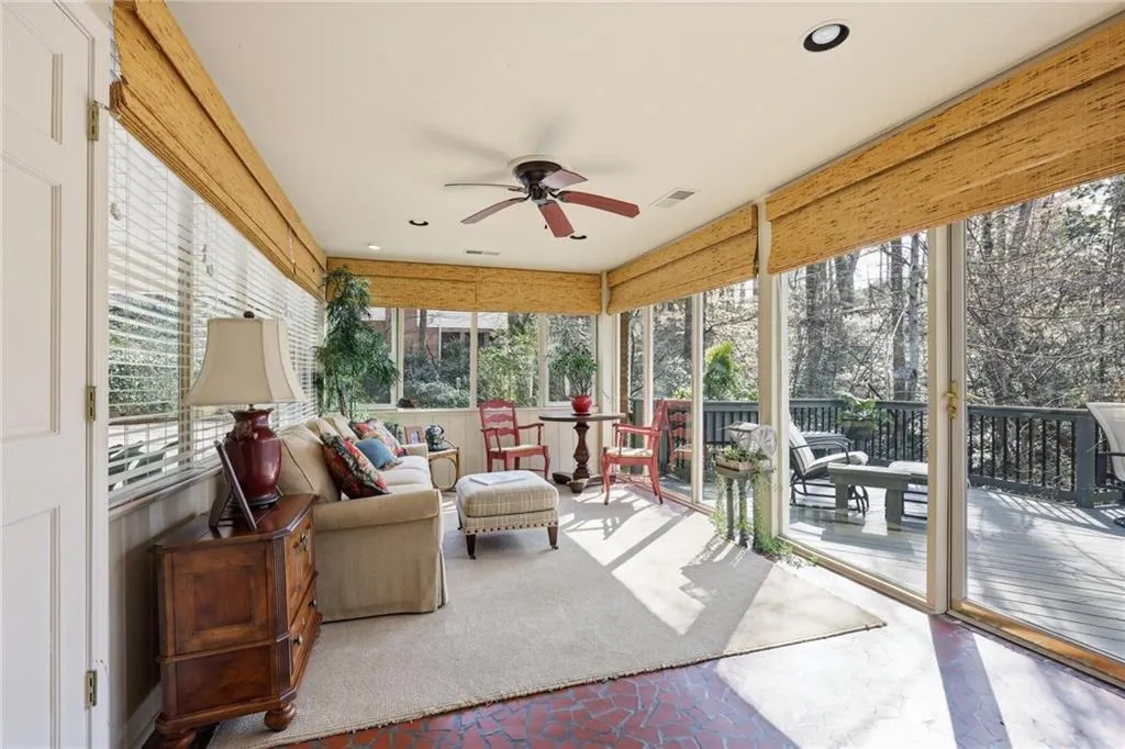 6900 Castleton Drive Nw, Atlanta, Georgia 30328, 3 Bedrooms Bedrooms, ,2 BathroomsBathrooms,Residential,For Sale,6900 Castleton Drive Nw,7728218