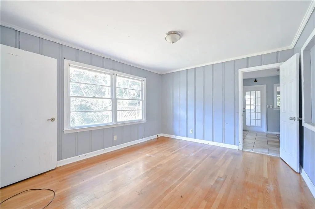 198 Johnson Ferry Road Nw, Sandy Springs, Georgia 30328, 3 Bedrooms Bedrooms, ,2 BathroomsBathrooms,Residential,Sold,198 Johnson Ferry Road Nw,7156645