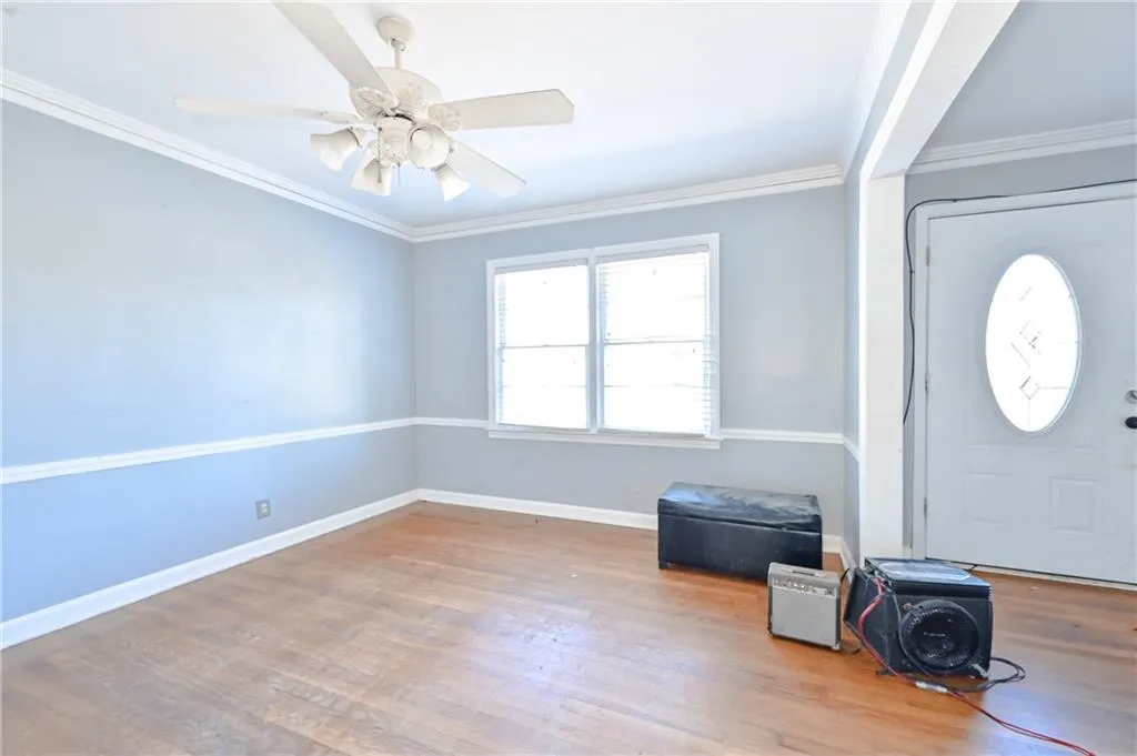 198 Johnson Ferry Road Nw, Sandy Springs, Georgia 30328, 3 Bedrooms Bedrooms, ,2 BathroomsBathrooms,Residential,Sold,198 Johnson Ferry Road Nw,7156645