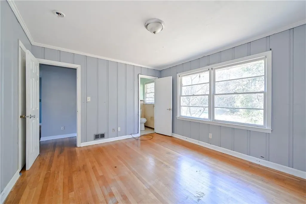 198 Johnson Ferry Road Nw, Sandy Springs, Georgia 30328, 3 Bedrooms Bedrooms, ,2 BathroomsBathrooms,Residential,Sold,198 Johnson Ferry Road Nw,7156645