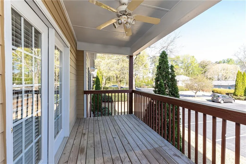 708 Brighton Point, Sandy Springs, Georgia 30328, 2 Bedrooms Bedrooms, ,2 BathroomsBathrooms,Residential,Sold,708 Brighton Point,7196797