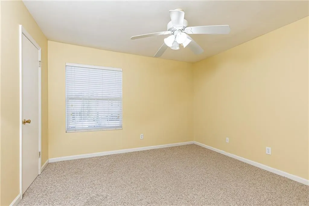 708 Brighton Point, Sandy Springs, Georgia 30328, 2 Bedrooms Bedrooms, ,2 BathroomsBathrooms,Residential,Sold,708 Brighton Point,7196797