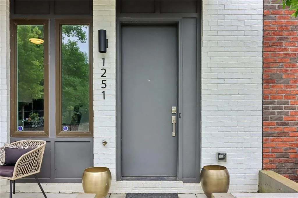 1251 Chelsea Circle Nw Unit #30, Atlanta, Georgia 30318, 3 Bedrooms Bedrooms, ,3 BathroomsBathrooms,Residential,For Sale,1251 Chelsea Circle Nw Unit #30,7589188