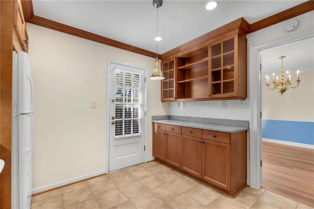 Step outside to the patio! Step outside to the patio!